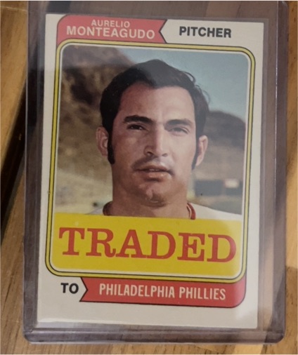1974 Topps Traded #139T Aurelio Monteagudo Philadelphia Phillies — front