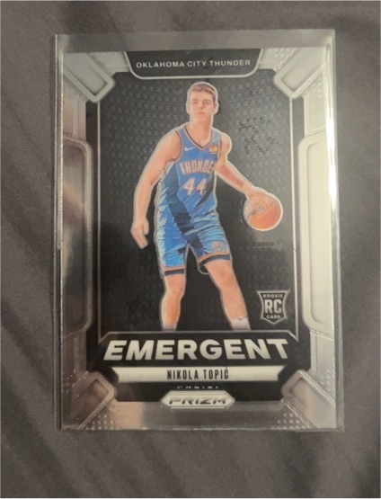 2024-25 Panini Prizm #18 Nikola Topić Emergent Rookie — front