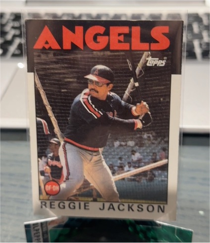 1986 Topps #700 Reggie Jackson — front