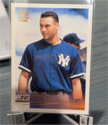 2000 Pacific Crown Collection #197 Derek Jeter — front