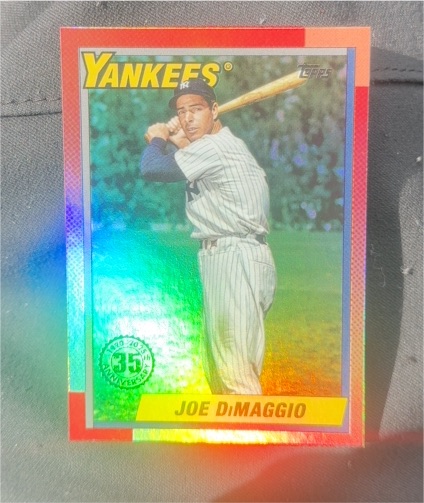 2025 Topps Update #U90-39 Joe DiMaggio 1990 35th Anniversary Rainbow Foil New York Yankees — front
