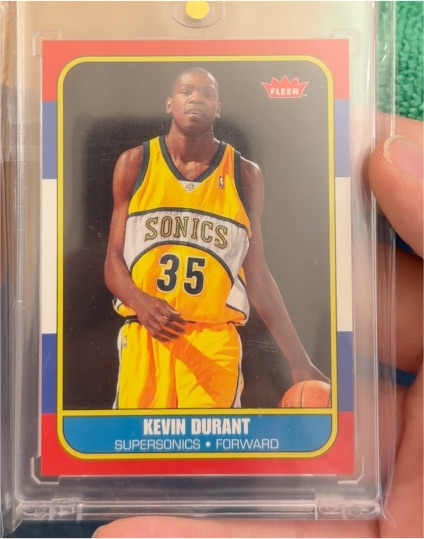 2007-08 Fleer 1986-87 Retro Rookies #86R-143 Kevin Durant — front