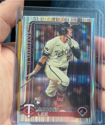 2025 Topps Series 1 #317 Brooks Lee — front