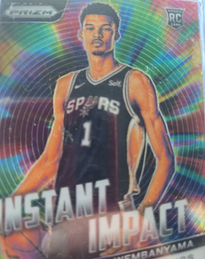 2023-24 Panini Prizm #3 Victor Wembanyama Instant Impact Rookie Card — front