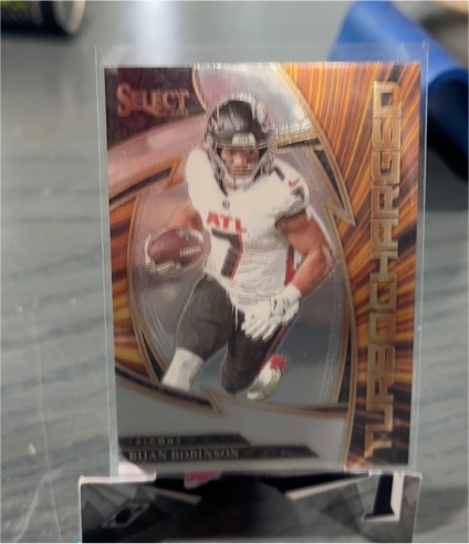 2025 Panini Select #18 Bijan Robinson Turbocharged — front
