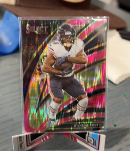 2025 Panini Select #272 D'Andre Swift Club Level Pink Shock Prizm — front
