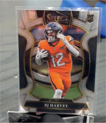 2025 Panini Select #10 RJ Harvey — front