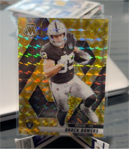 2025 Panini Mosaic #5 Brock Bowers Reactive Yellow Mosaic Prizm — front