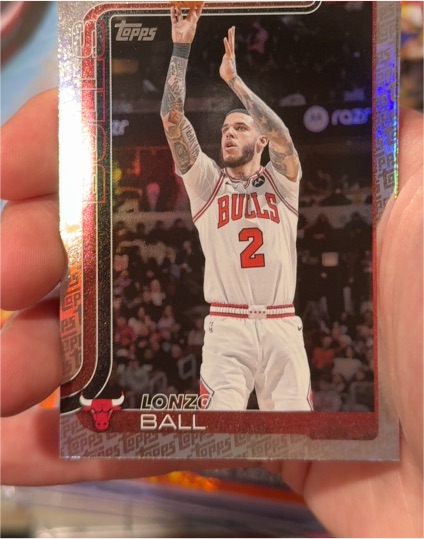 2025 Topps #39 Lonzo Ball — front