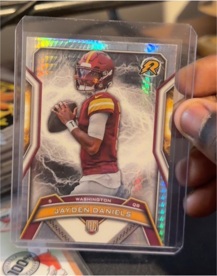 2024 Topps Resurgence #196 Jayden Daniels — front