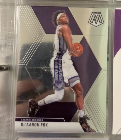 2019-20 Panini Mosaic #10 De'Aaron Fox — front