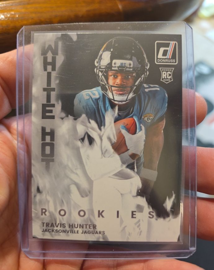 2025 Donruss #WHR-TVH Travis Hunter White Hot Rookies — front
