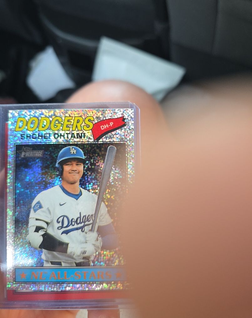 2026 Topps Heritage #290 Shohei Ohtani — front