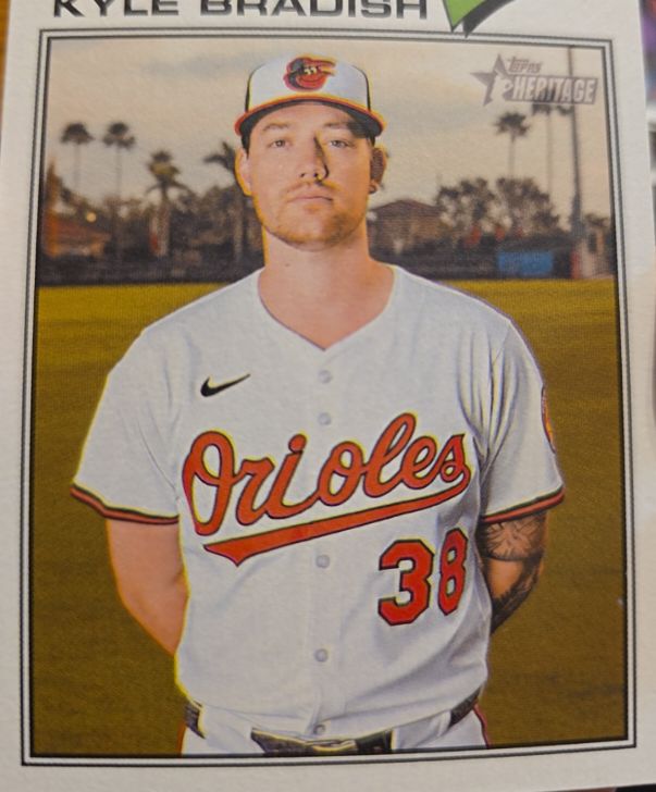 2026 Topps Heritage #16 Kyle Bradish — front