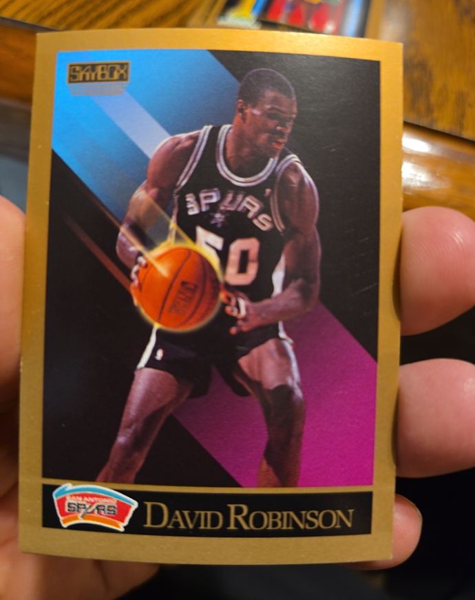 1990 SkyBox #260 David Robinson — front