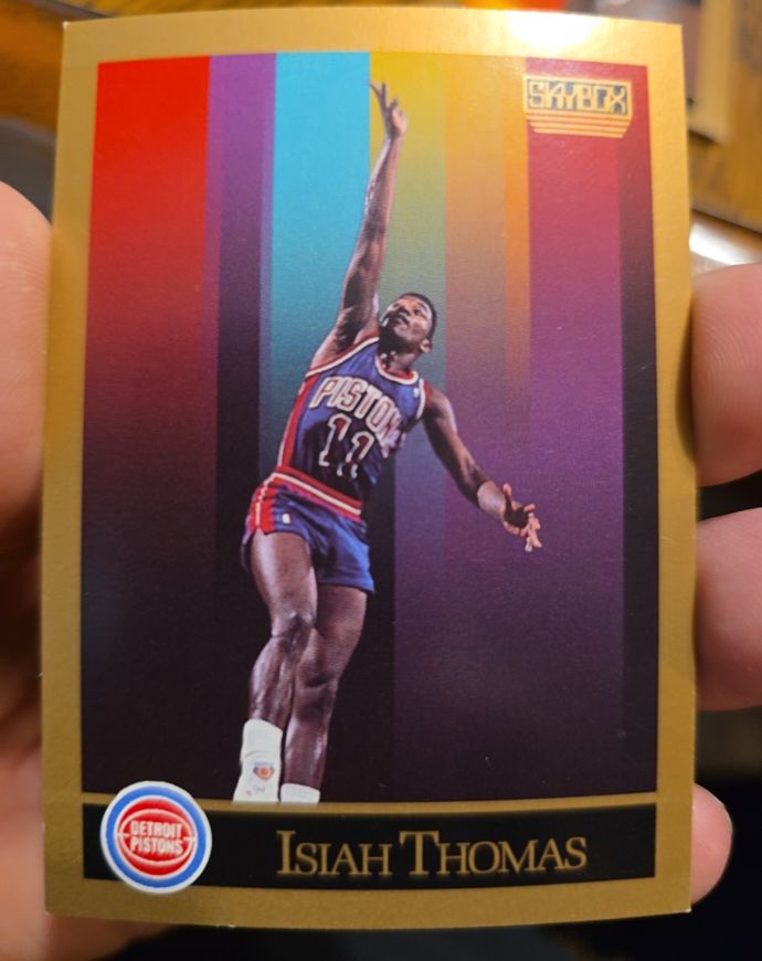 1990 Skybox #93 Isiah Thomas — front