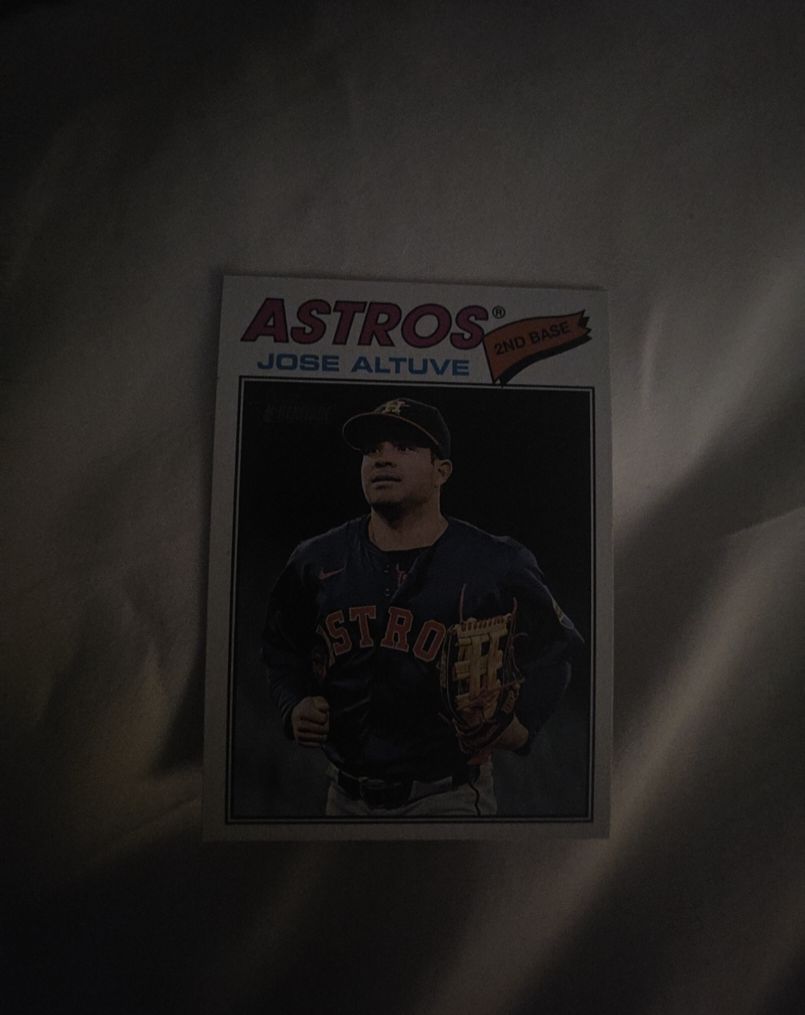 2026 Topps Heritage #11 Jose Altuve — front