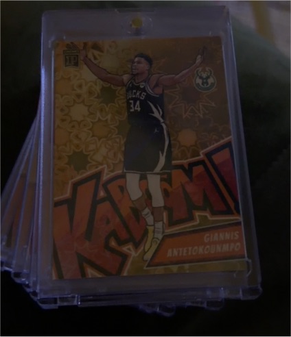 2024-25 Panini Revolution Kaboom! Vertical #7 Giannis Antetokounmpo — front