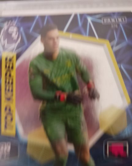 2023 Topps Finest MLS Base Card — front