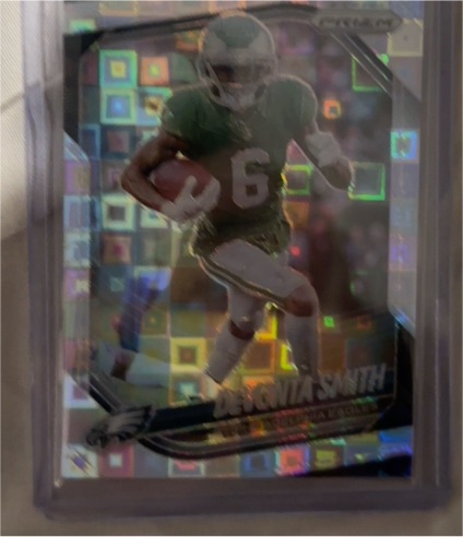 2025 Panini Prizm #70 DeVonta Smith — front