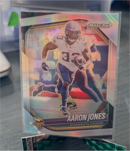 2025 Panini Prizm #7 Aaron Jones — front