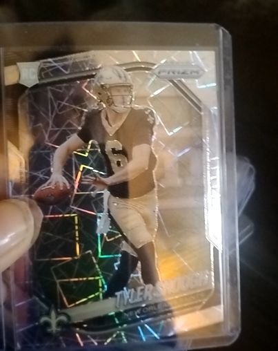 2025 Panini Prizm #327 Tyler Shough — front