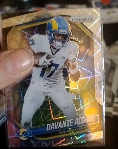 2025 Panini Prizm #104 Davante Adams Lazer Prizm — front