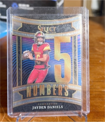2025 Panini Select #22 Jayden Daniels Numbers — front