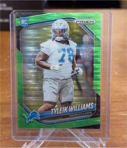 2025 Panini Prizm #328 Tyleik Williams — front