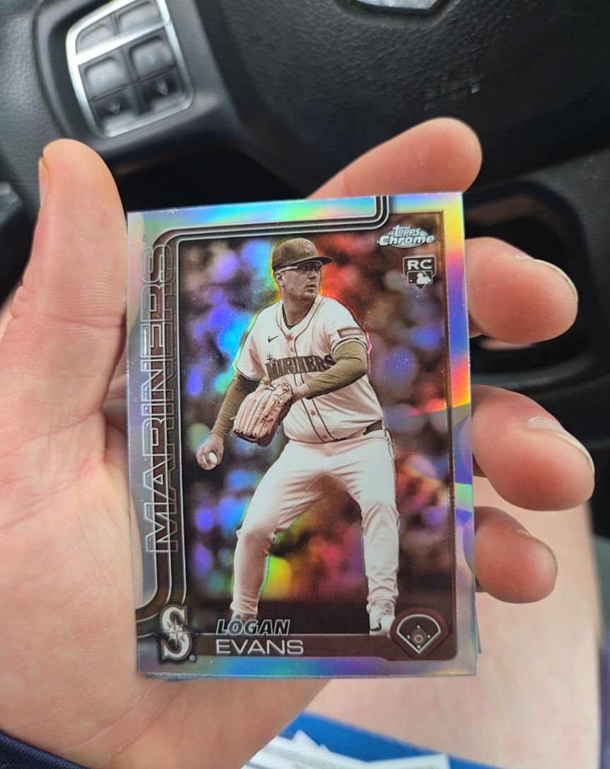 2025 Topps Chrome Update #USC194 Logan Evans — front