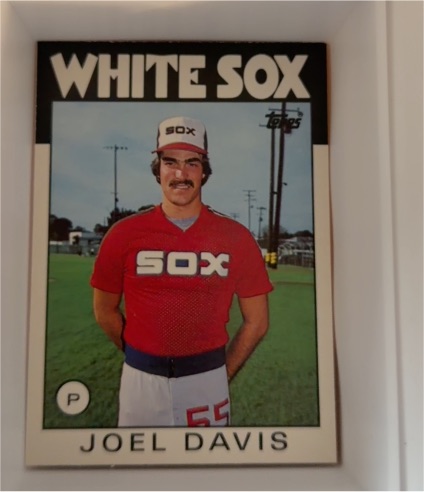 1986 Topps Traded #30T Joel Davis — front