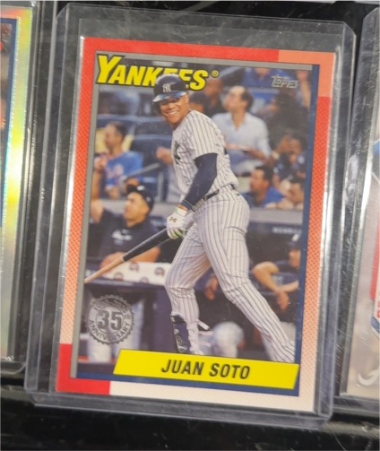 2025 Topps Series 1 #T90-10 Juan Soto 35th Anniversary 1990 Topps Yankees — front