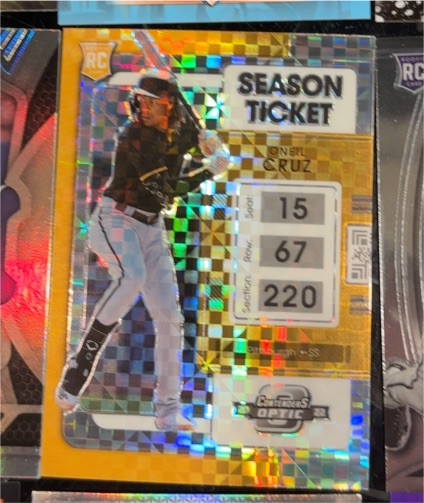 2022 Panini Chronicles Contenders Optic Season Ticket Gold Checker Prizm #3 Oneil Cruz RC — front