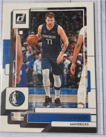 2022-23 Donruss #143 Luka Dončić — front