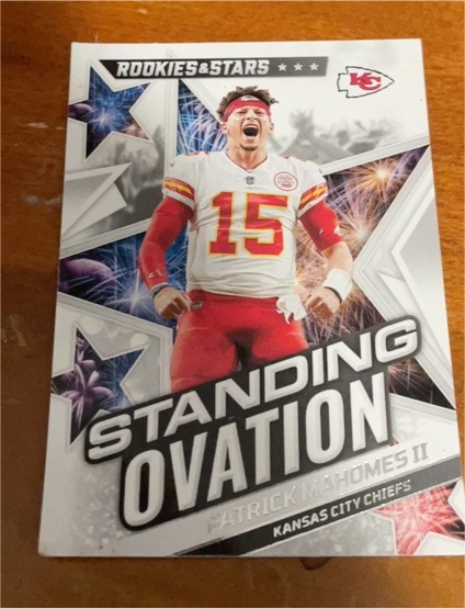 2022 Panini Rookies & Stars #SO-2 Patrick Mahomes II Standing Ovation — front