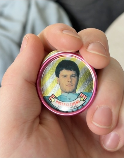 1988 Topps Baseball Coin #2 Roger Clemens — front