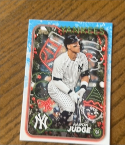 2024 Topps Holiday #H99 Aaron Judge — front