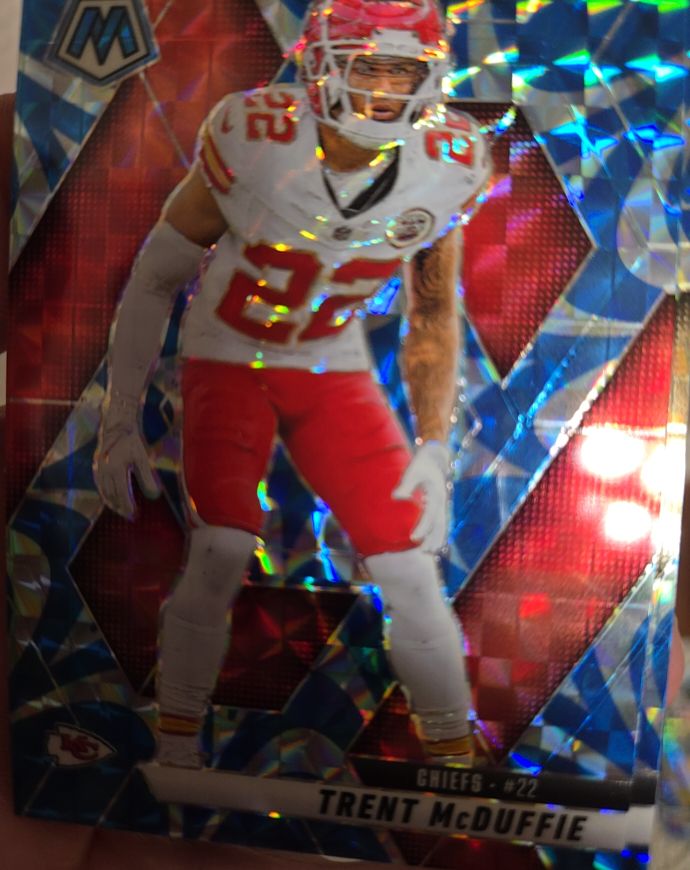 2025 Panini Mosaic #140 Trent McDuffie — front