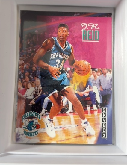 1992-93 Skybox #27 J.R. Reid Charlotte Hornets — front