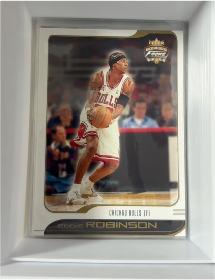 2001-02 Fleer Focus #10 Eddie Robinson — front