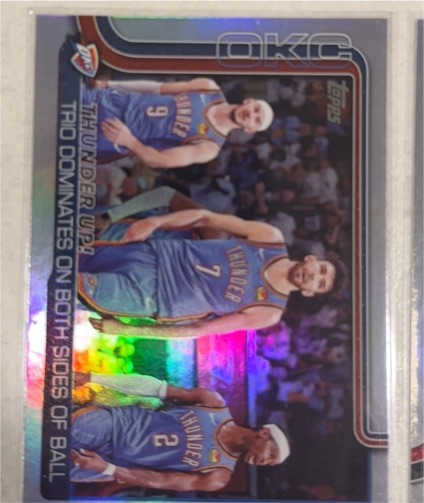 2025-26 Topps #288 Thunder Up! Trio Dominates On Both Sides Of Ball Oklahoma City Thunder — front