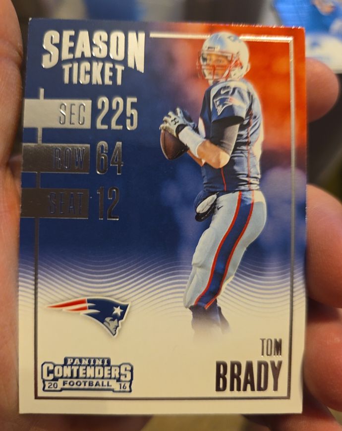 2016 Panini Contenders #58 Season Ticket Tom Brady — front