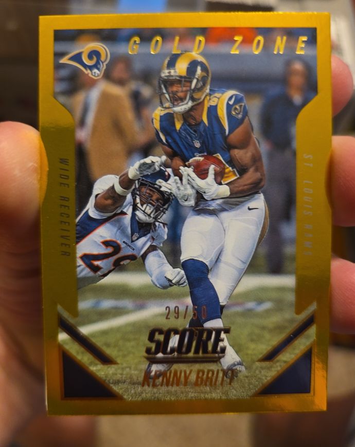 2017 Score #210 Kenny Britt Gold Zone /50 — front