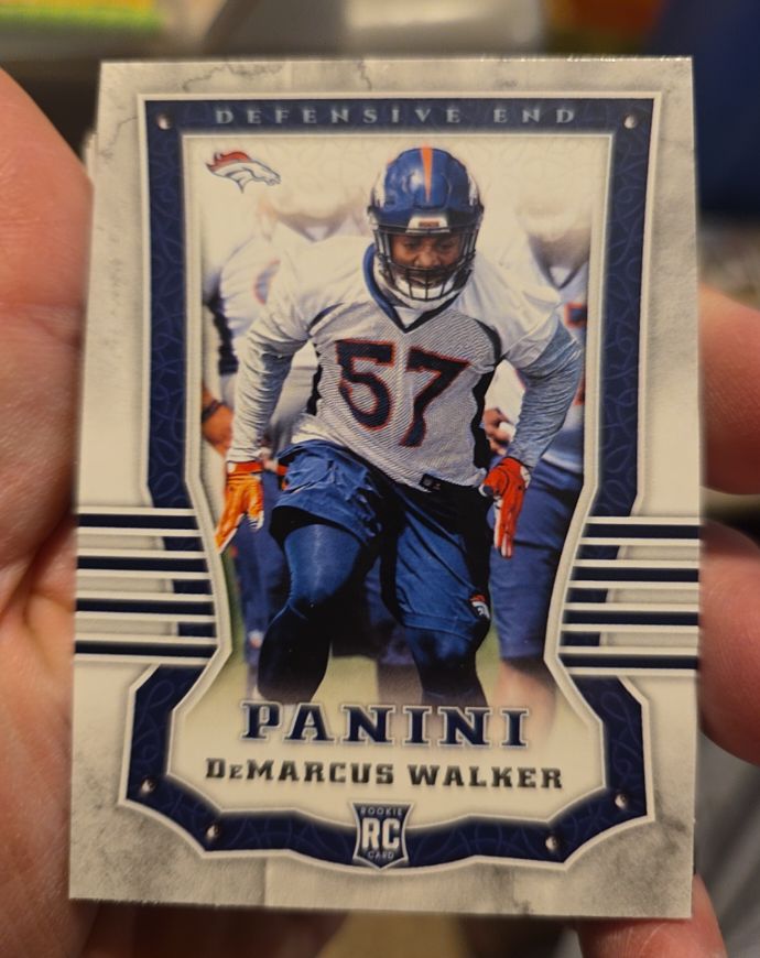 2017 Panini #152 DeMarcus Walker — front