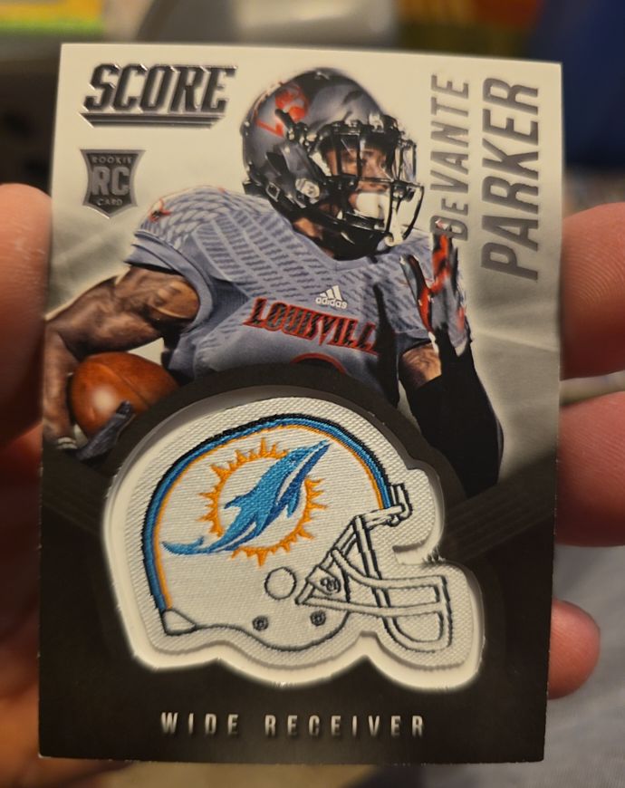 2015 Panini Score #12 DeVante Parker Rookie Helmet Patch — front