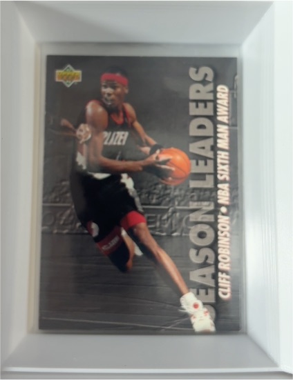 1993-94 Upper Deck #175 Cliff Robinson Season Leaders — front