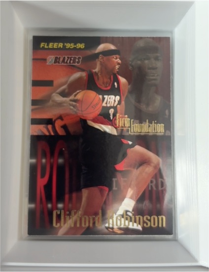 1995-96 Fleer #341 Clifford Robinson — front