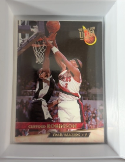1992-93 Fleer Ultra #154 Clifford Robinson — front