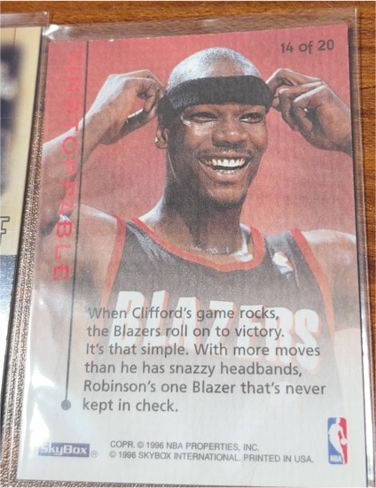 1992-93 SkyBox #303 Clifford Robinson — front
