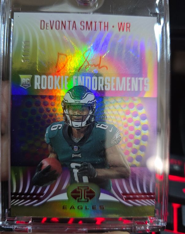 2021 Panini Illusions Rookie Endorsements #RE-5 DeVonta Smith — front